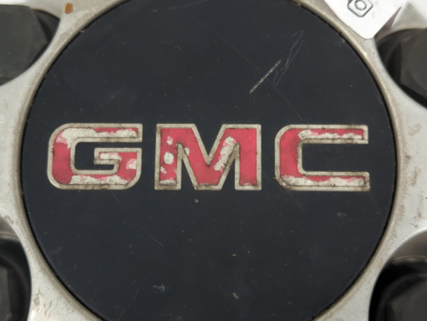 2010 Chevrolet Silverado Rim Wheel Center Cap 742964 - Oemusedautoparts1.com