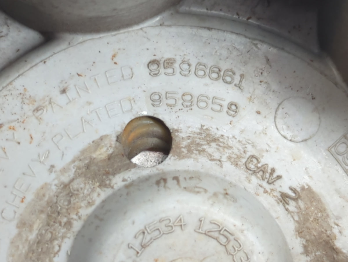 2010 Chevrolet Silverado Rim Wheel Center Cap 742964 - Oemusedautoparts1.com