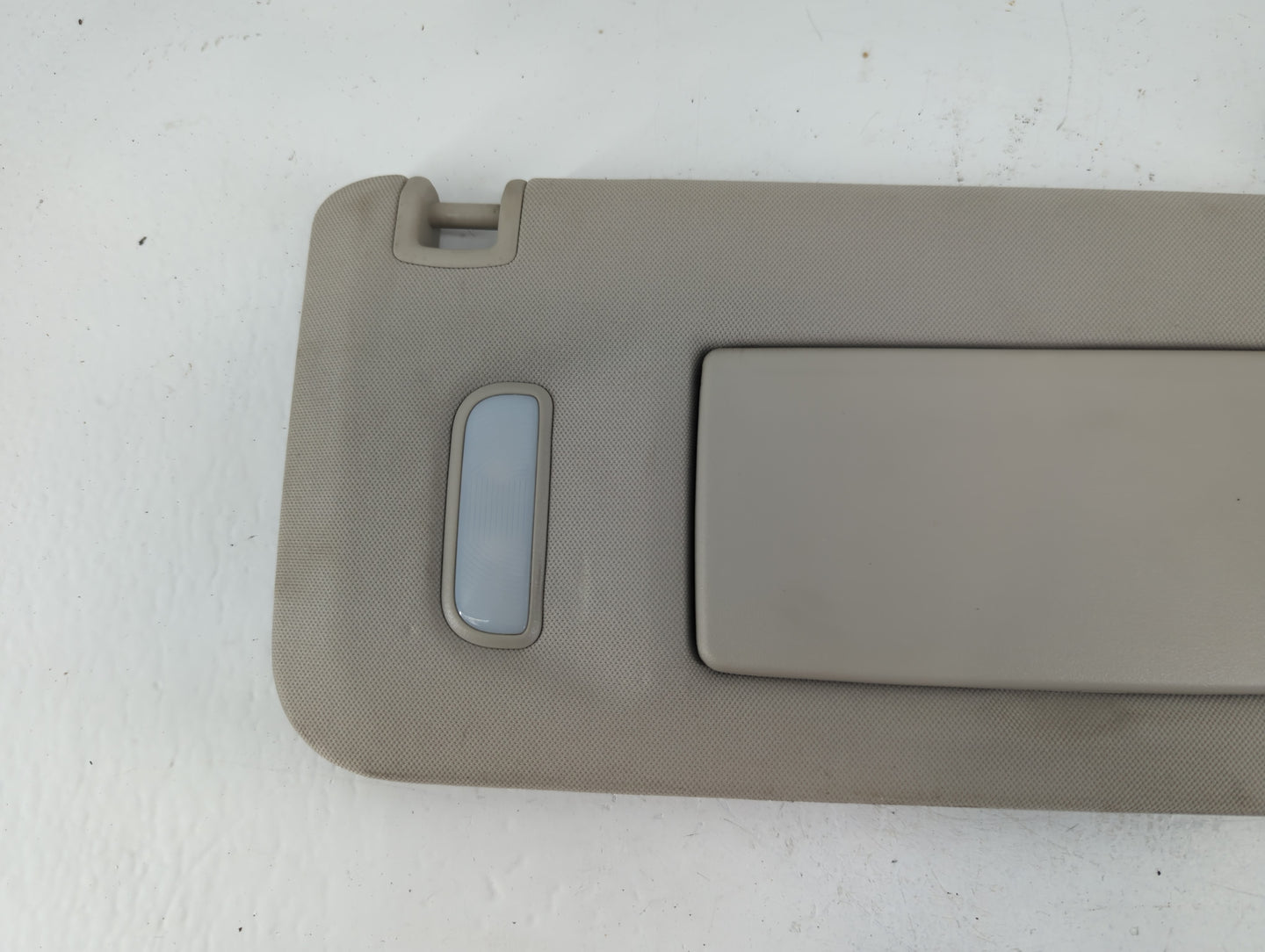 2007-2013 Chevrolet Silverado 1500 Sun Visor Shade Replacement Passenger Right Mirror Fits OEM Used Auto Parts - Oemusedauto