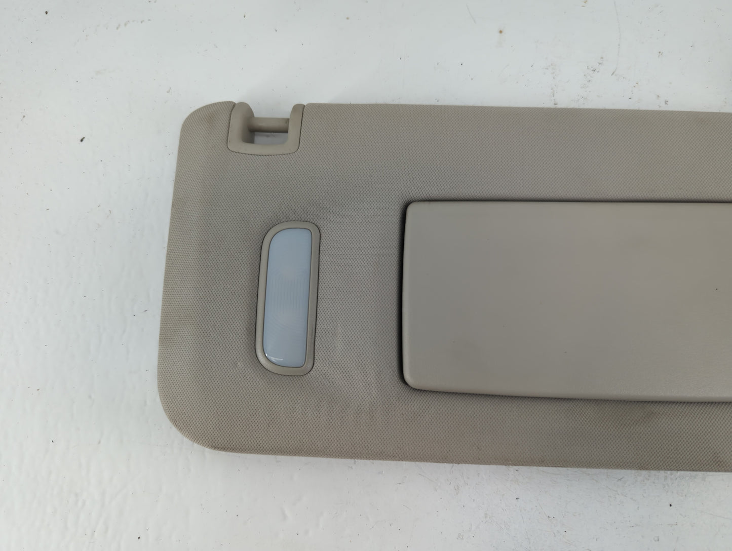2007-2013 Chevrolet Silverado 1500 Sun Visor Shade Replacement Passenger Right Mirror Fits OEM Used Auto Parts - Oemusedauto