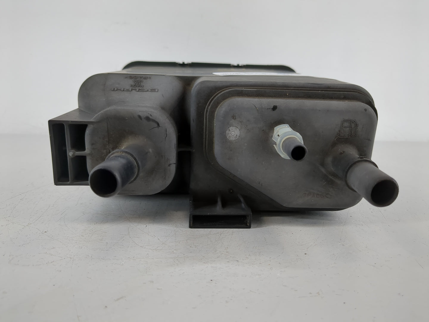 2010 Chevrolet Silverado 1500 Fuel Vapor Charcoal Canister - Oemusedautoparts1.com