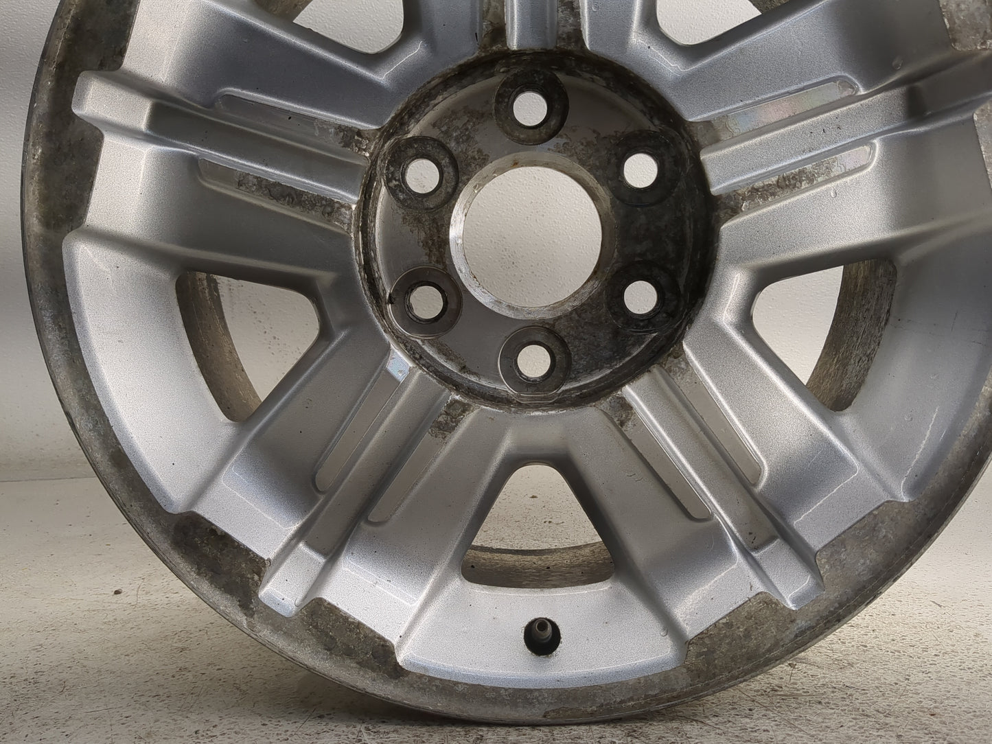 2008-2013 Chevrolet Silverado 1500 Oem Wheel Rim 1315097 - Oemusedautoparts1.com