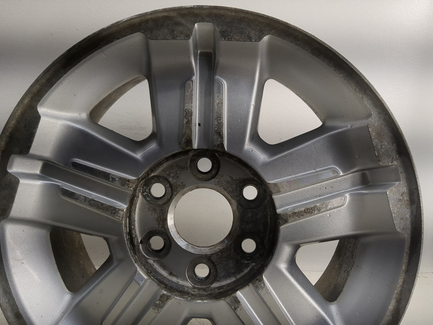 2008-2013 Chevrolet Silverado 1500 Oem Wheel Rim 1315097 - Oemusedautoparts1.com