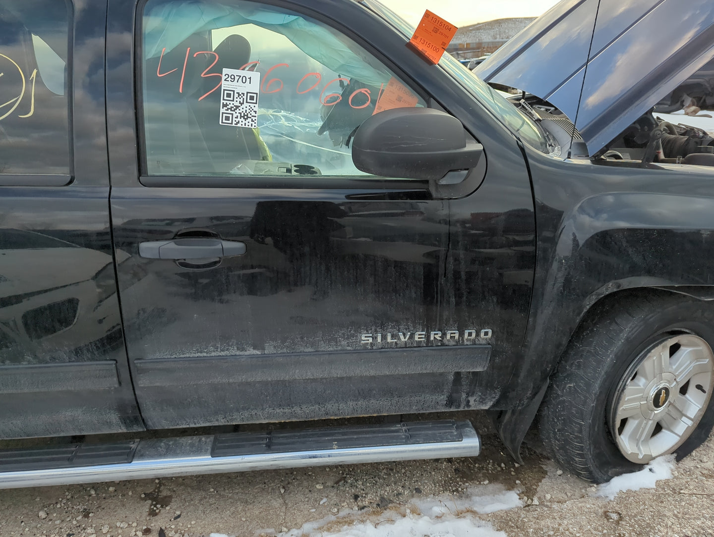 2010-2011 Chevrolet Silverado 1500 Passenger Front Door Oem 1316791 - Oemusedautoparts1.com