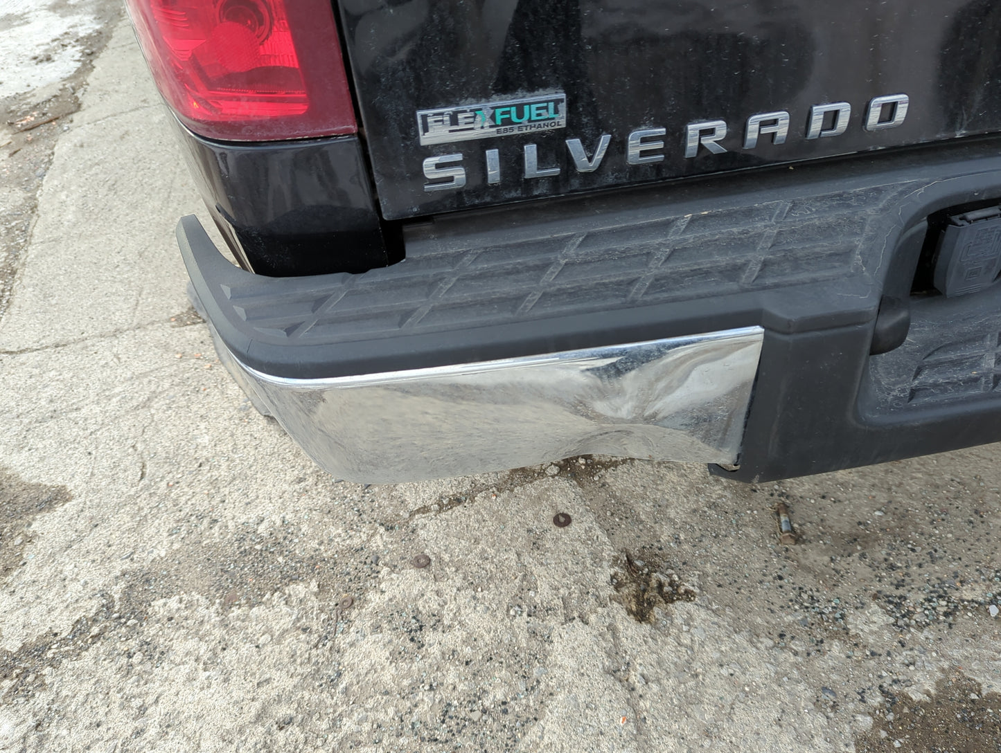2010-2013 Chevrolet Silverado 1500 Rear Bumper Assembly Oem - Oemusedautoparts1.com