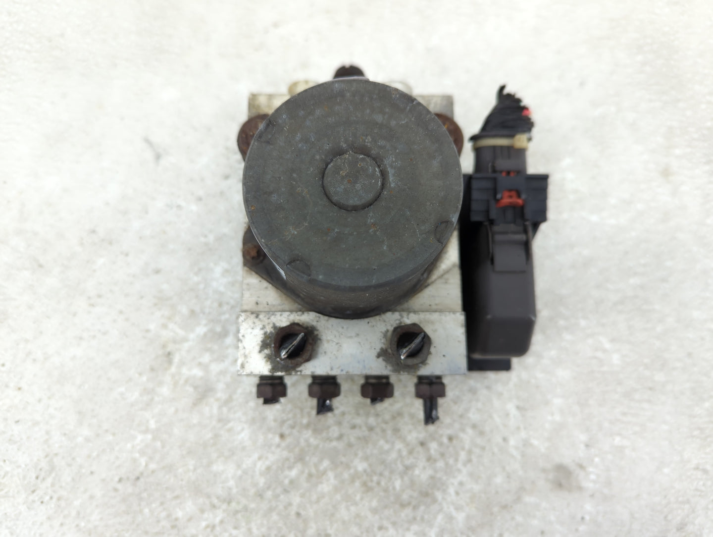 2009-2013 Chevrolet Silverado 1500 ABS Pump Control Module Replacement Fits Fits 2009 2010 2011 2012 2013 2014 OEM Used Auto
