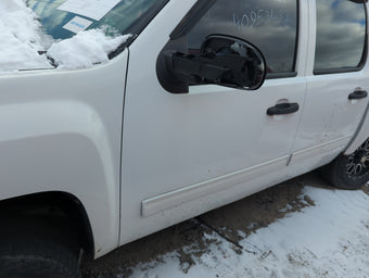 compare product 2010-2011 Chevrolet Silverado 1500 Driver Front Door Oem 1378712