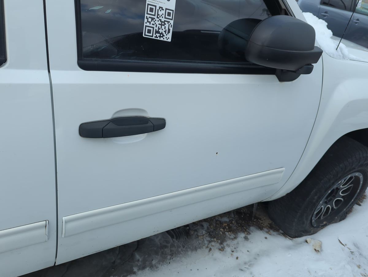 2010-2011 Chevrolet Silverado 1500 Passenger Front Door Oem 1378824 - Oemusedautoparts1.com