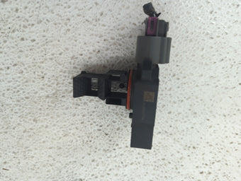 compare product 2009-2013 Chevrolet Silverado 1500 Mass Air Flow Meter Maf 1489890
