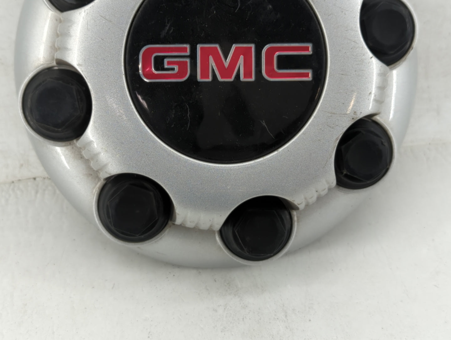 2010 Chevrolet Silverado 1500 Rim Wheel Center Cap Silver - Oemusedautoparts1.com