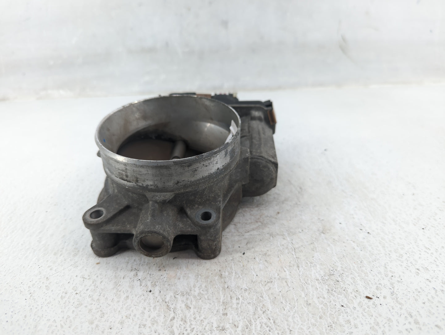 2009-2013 Chevrolet Silverado 1500 Throttle Body P/N:RME87-3C Fits Fits 2009 2010 2011 2012 2013 2014 2015 OEM Used Auto Par