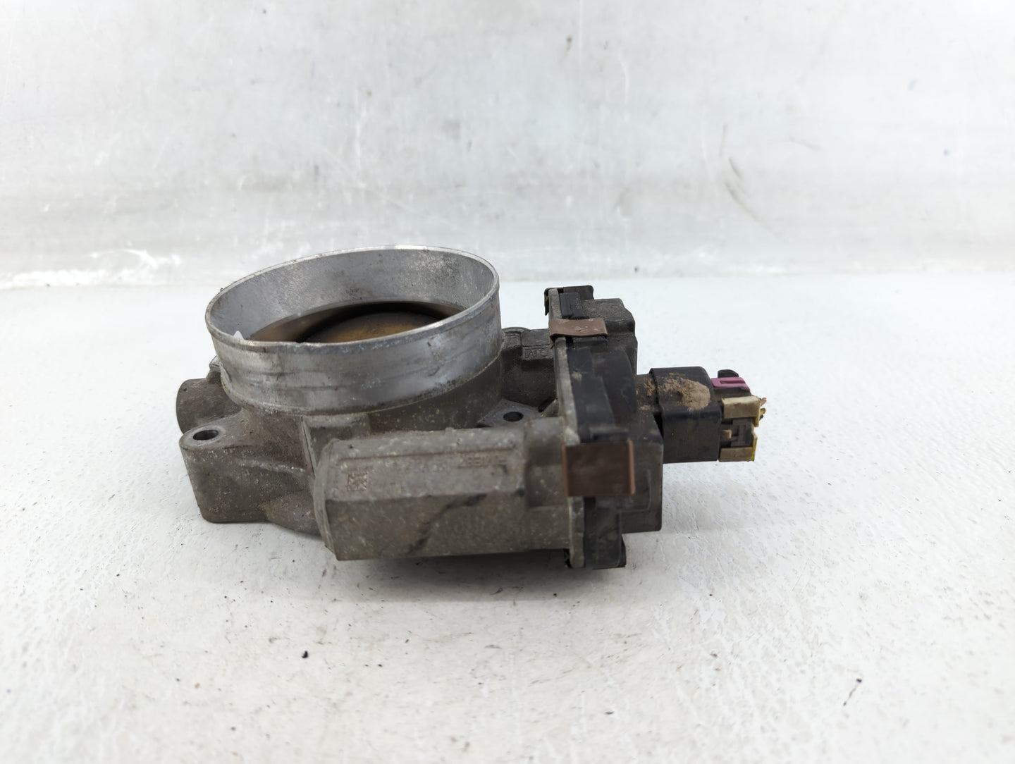 2009-2013 Chevrolet Silverado 1500 Throttle Body P/N:RME87-3C Fits Fits 2009 2010 2011 2012 2013 2014 2015 OEM Used Auto Par