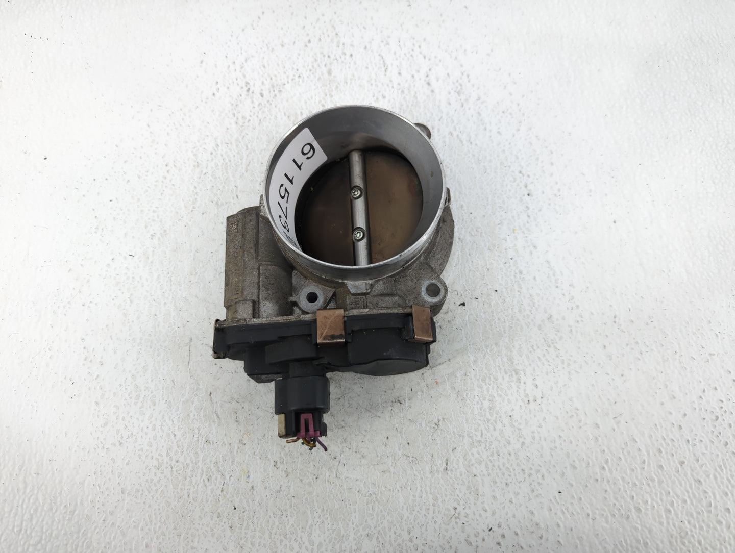 2009-2013 Chevrolet Silverado 1500 Throttle Body P/N:RME87-3C Fits Fits 2009 2010 2011 2012 2013 2014 2015 OEM Used Auto Par