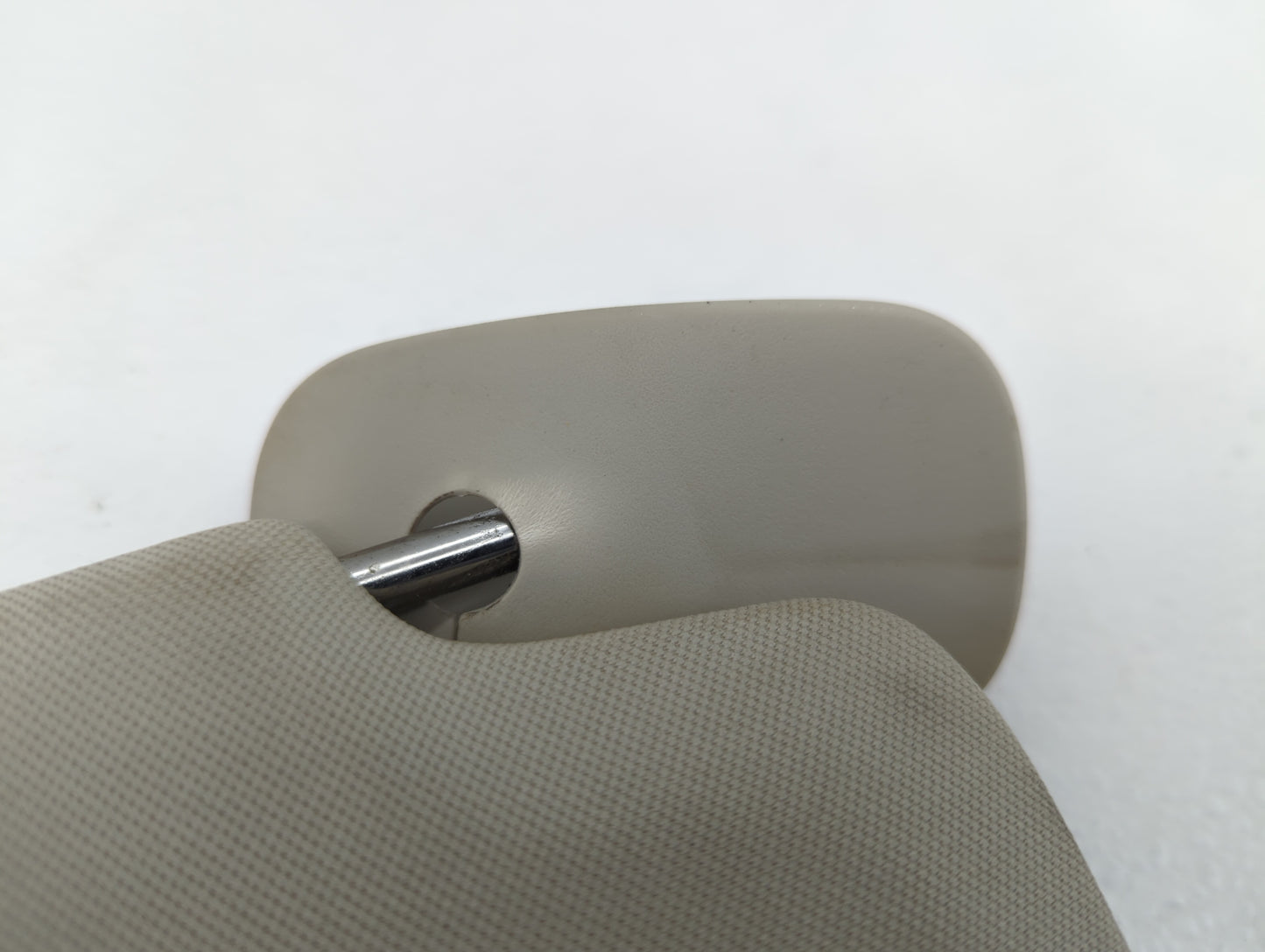 2007-2013 Chevrolet Silverado 1500 Sun Visor Shade Replacement Driver Left Mirror Fits OEM Used Auto Parts - Oemusedautopart