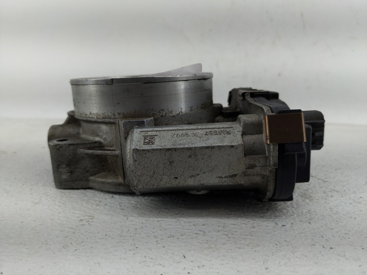 2010 Chevrolet Silverado 2500 Throttle Body P/N:RME87-3C9992 RME87-3B1387 Fits Fits 2009 2011 2012 2013 2014 2015 OEM Used A
