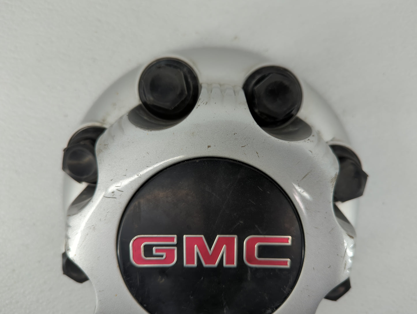 2010 Chevrolet Silverado 2500 Rim Wheel Center Cap - Oemusedautoparts1.com