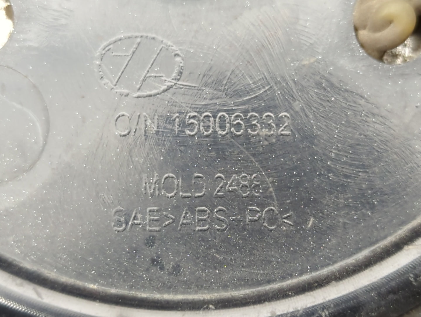 2010 Chevrolet Silverado 2500 Rim Wheel Center Cap - Oemusedautoparts1.com