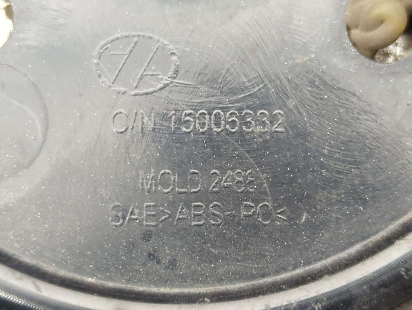 2010 Chevrolet Silverado 2500 Rim Wheel Center Cap - Oemusedautoparts1.com