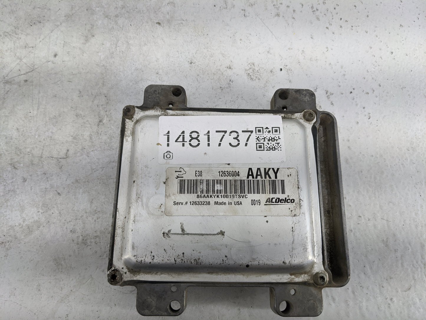 2010-2014 Chevrolet Suburban PCM Engine Control Computer ECU ECM PCU OEM P/N:12636004 12633238 Fits OEM Used Auto Parts - Oe