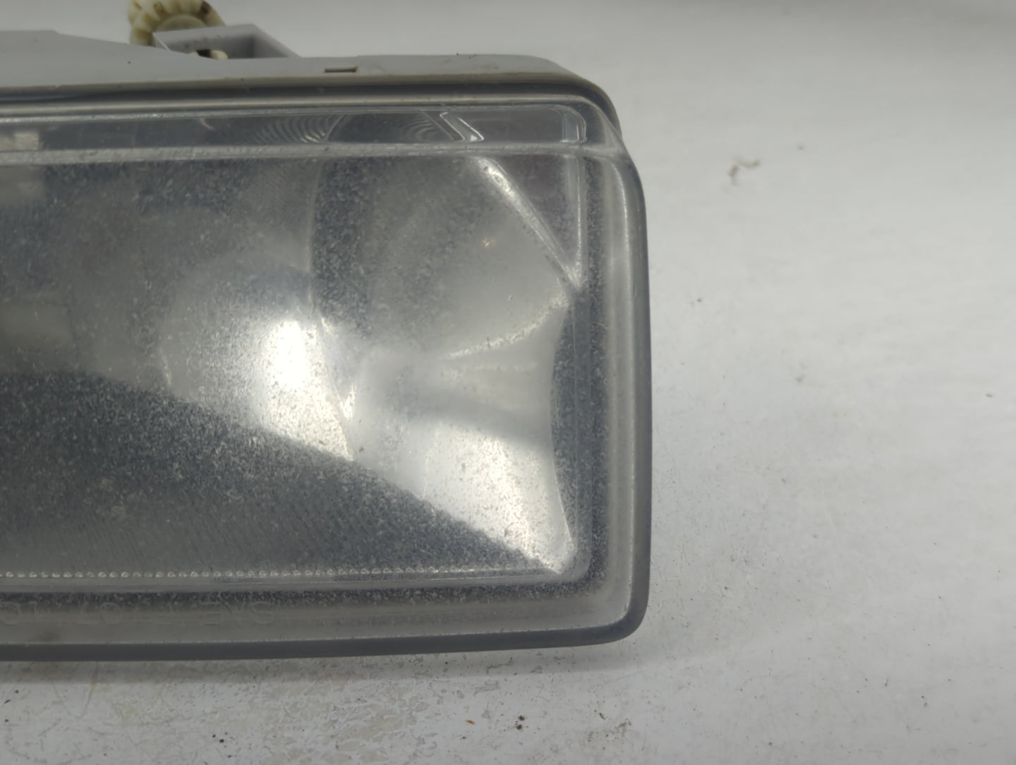 2007-2014 Chevrolet Suburban 1500 Driver Left Oem Front Light Lamp - Oemusedautoparts1.com
