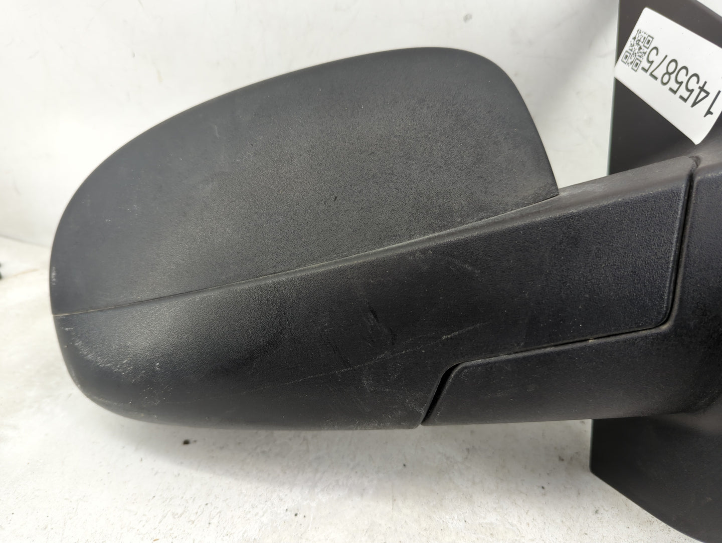 2007-2014 Chevrolet Suburban 1500 Passenger Side View Mirror - Right Door Mirror OEM Used - Oemusedautoparts1.com