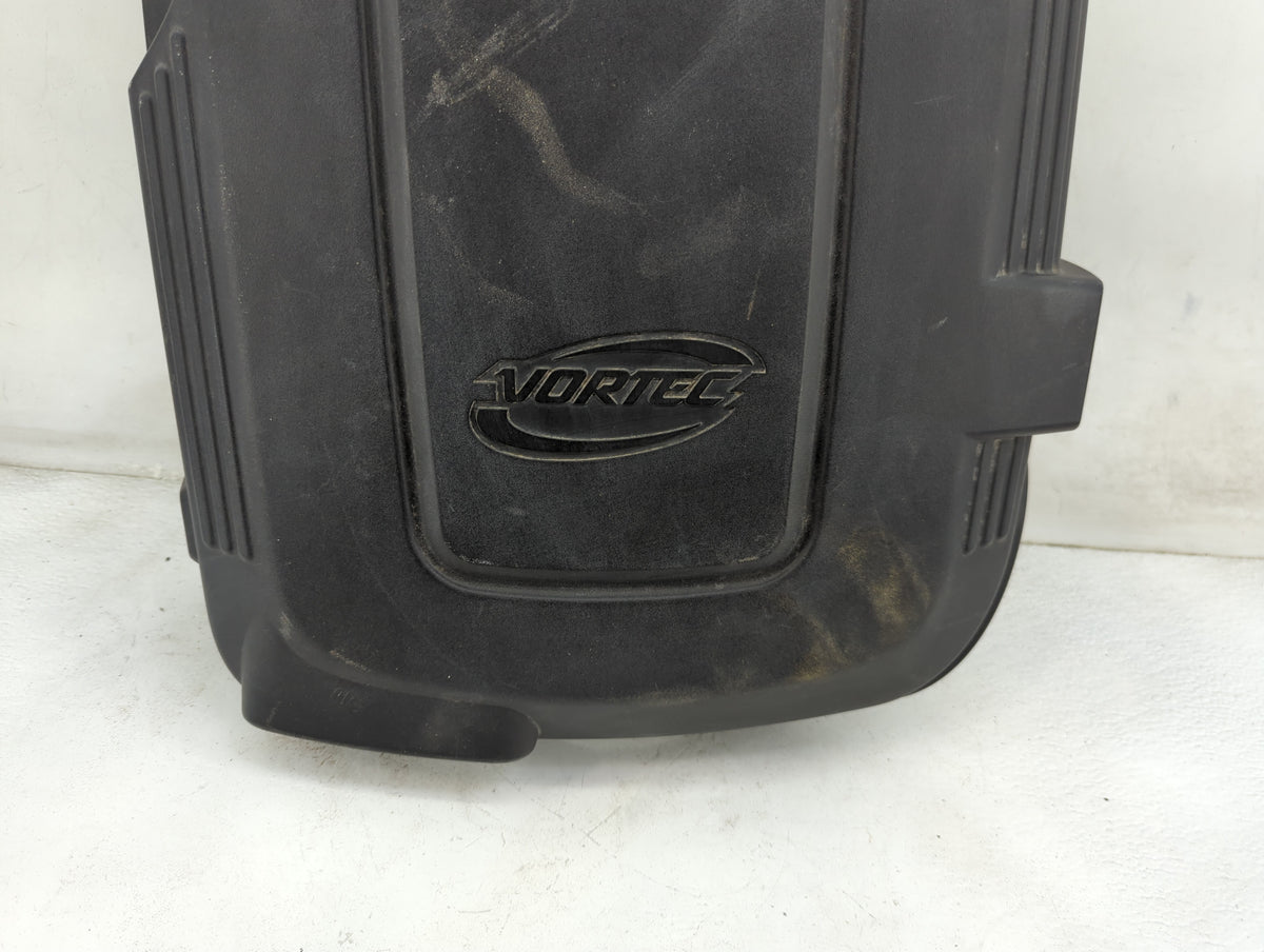 2010 Chevrolet Suburban 1500 Engine Cover - Oemusedautoparts1.com