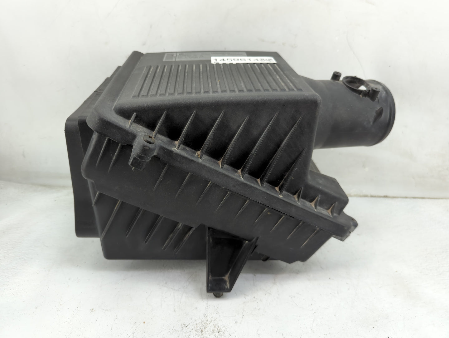 2009-2014 Chevrolet Suburban 1500 Air Cleaner Intake-duct Hose Tube 1459614 - Oemusedautoparts1.com