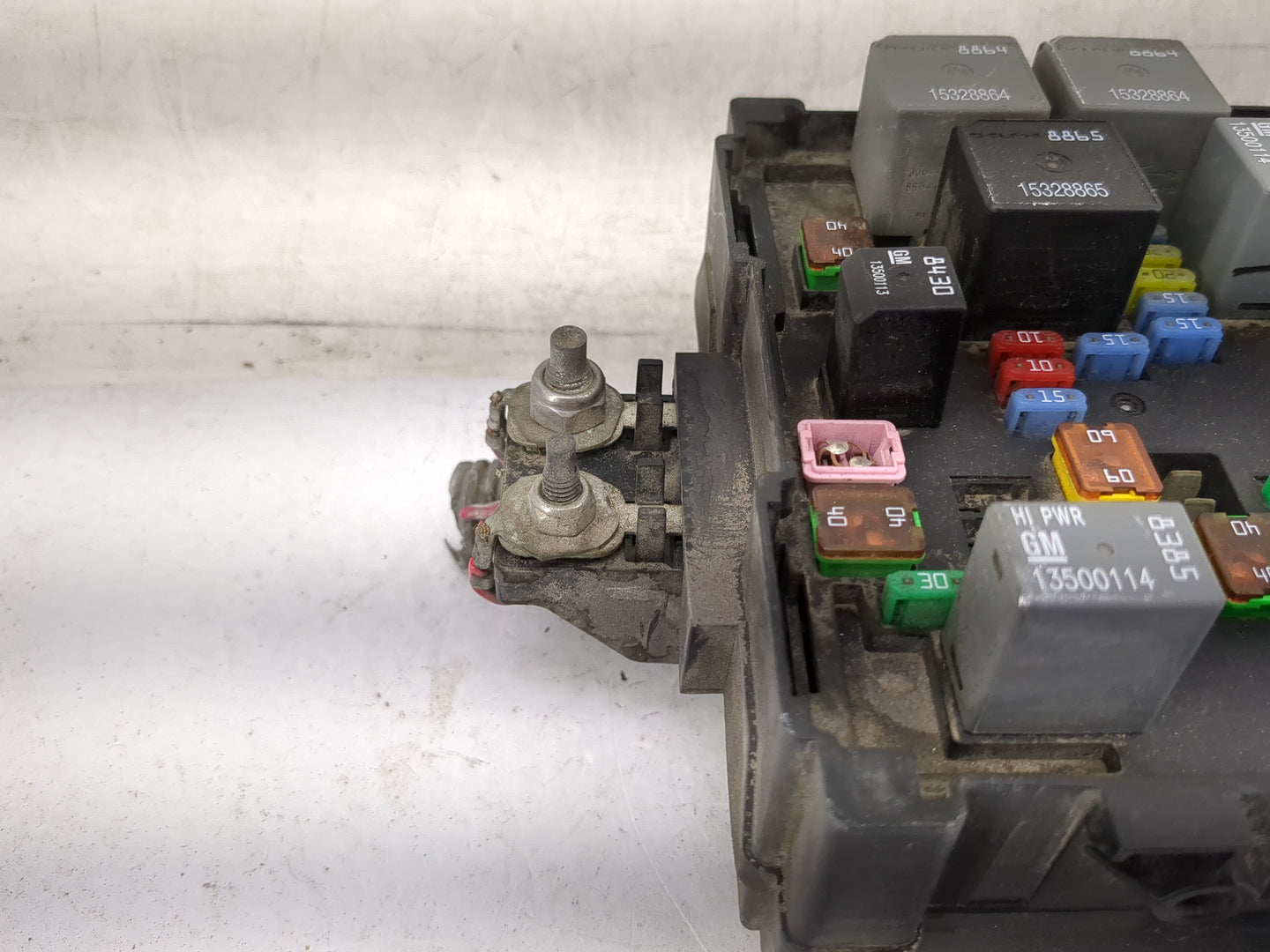 2010-2014 Chevrolet Suburban 1500 Fusebox Fuse Box Panel Relay Module P/N:15328864 15328865 Fits Fits 2010 2011 2012 2013 20