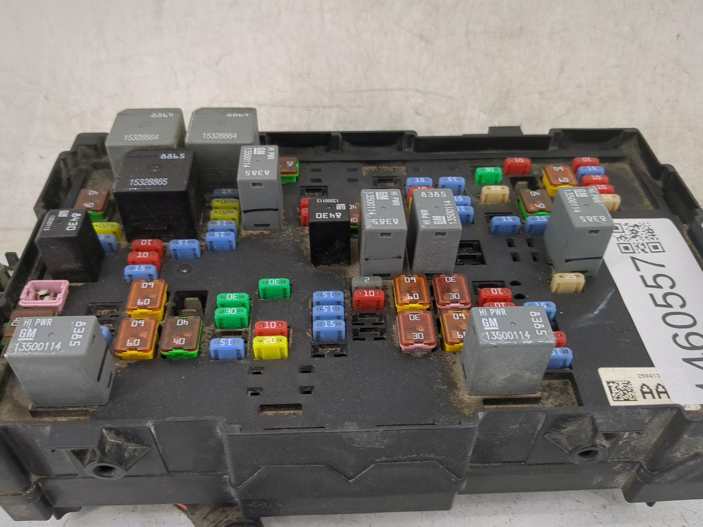 2010-2014 Chevrolet Suburban 1500 Fusebox Fuse Box Panel Relay Module P/N:15328864 15328865 Fits Fits 2010 2011 2012 2013 20