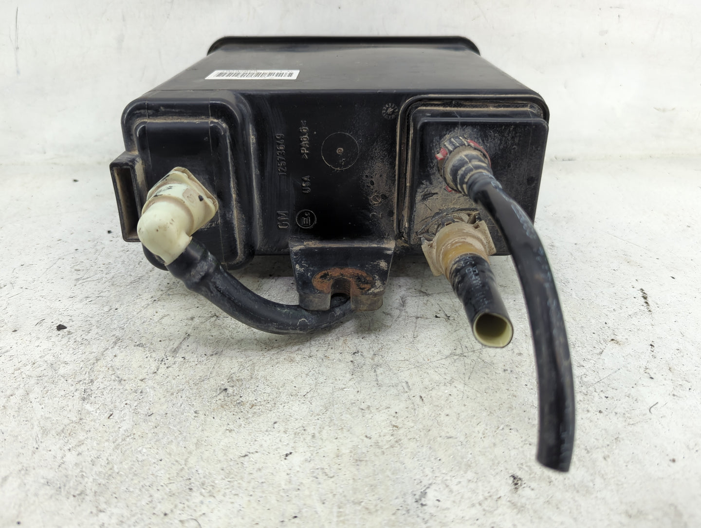 2010 Chevrolet Suburban 1500 Fuel Vapor Charcoal Canister 1481382 - Oemusedautoparts1.com