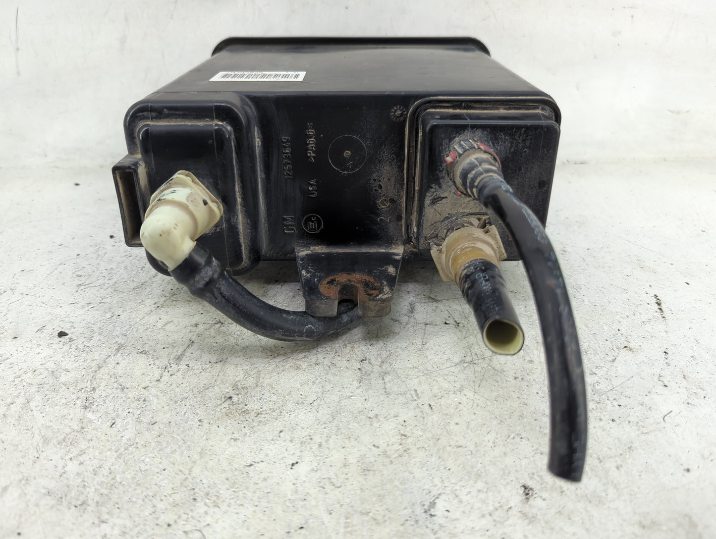 2010 Chevrolet Suburban 1500 Fuel Vapor Charcoal Canister 1481382 - Oemusedautoparts1.com