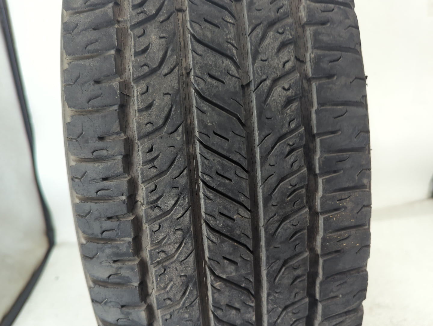 2007-2014 Chevrolet Suburban 1500 Spare Donut Tire Wheel Rim Oem - Oemusedautoparts1.com