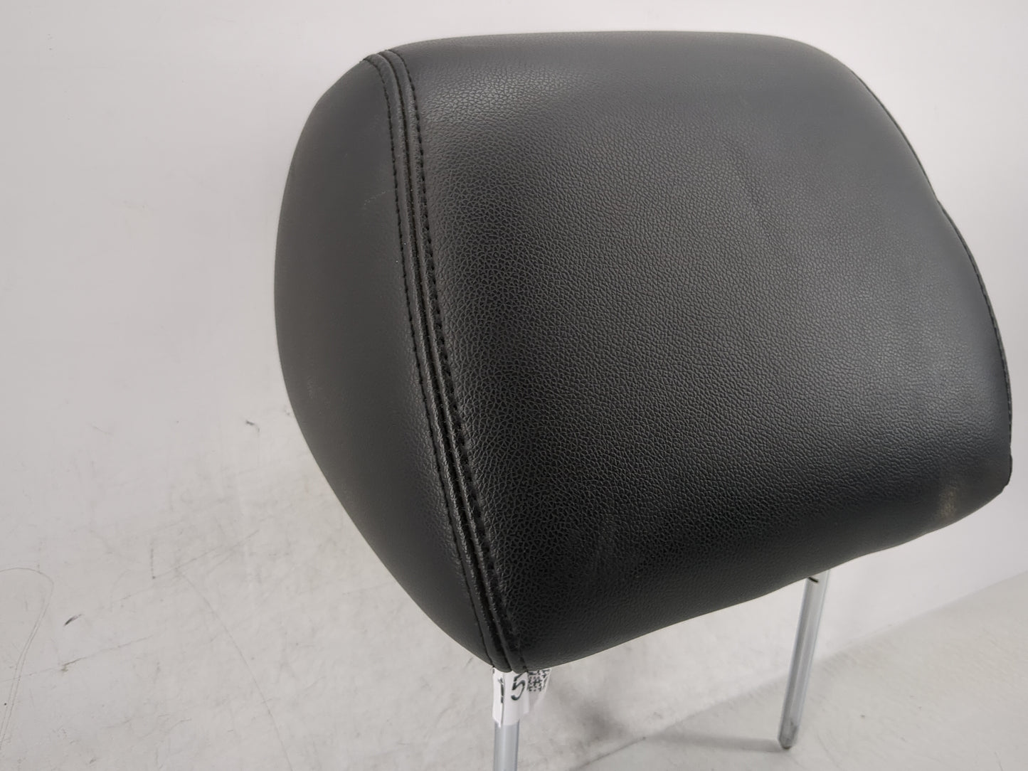 2010-2011 Chevrolet Tahoe Headrest Head Rest Front Driver Passenger Seat - Oemusedautoparts1.com