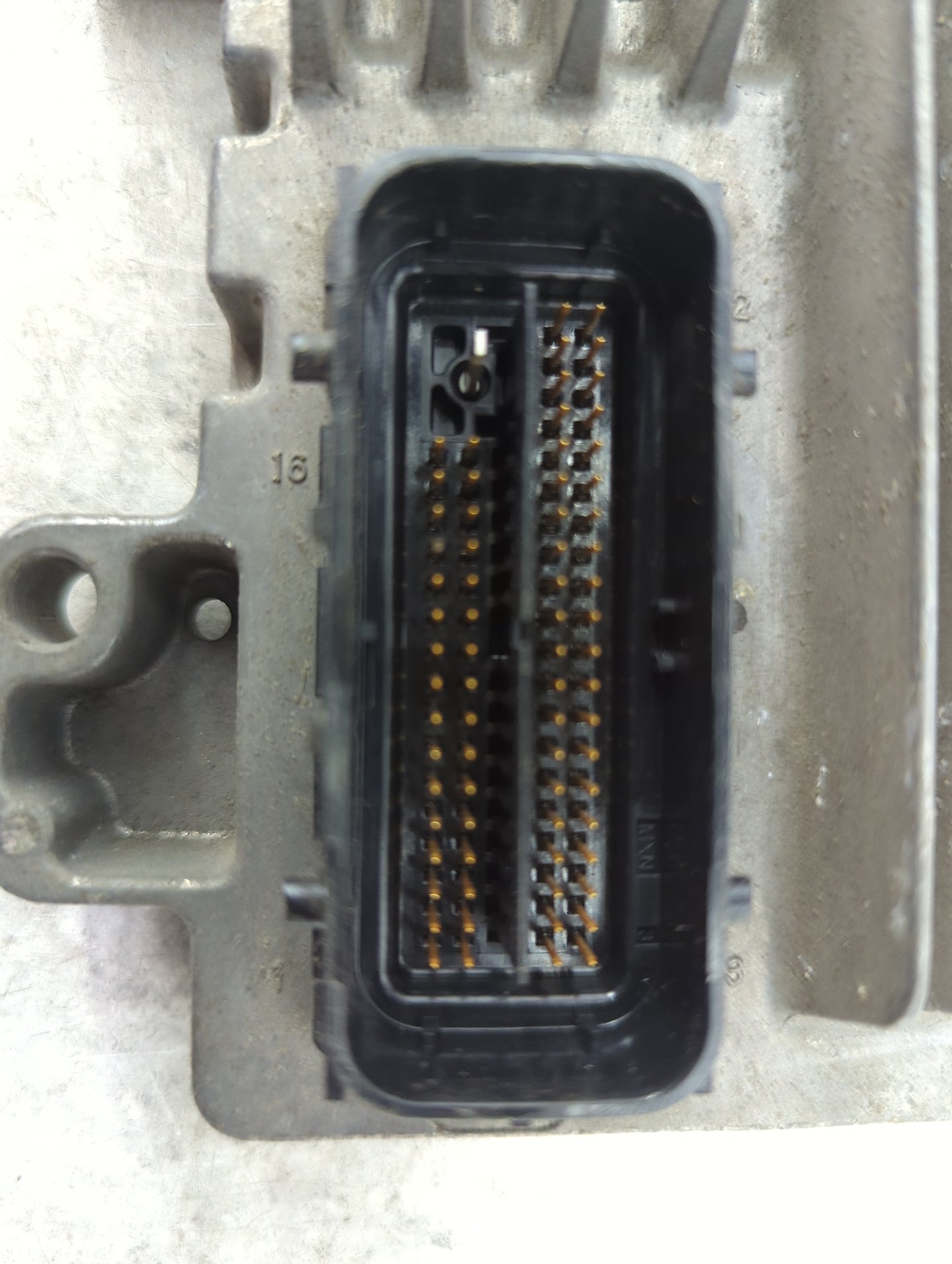 2010 Chevrolet Tahoe PCM Engine Control Computer ECU ECM PCU OEM P/N:12636004 12633238 Fits OEM Used Auto Parts - Oemusedaut