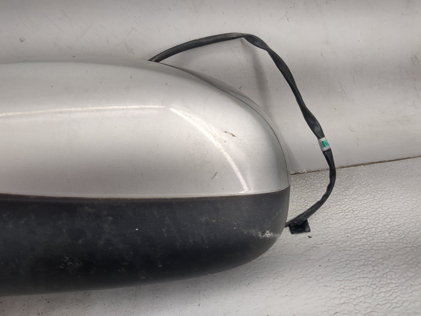2007-2014 Chevrolet Tahoe Driver Side View Mirror - Left Door Mirror OEM Used - Oemusedautoparts1.com