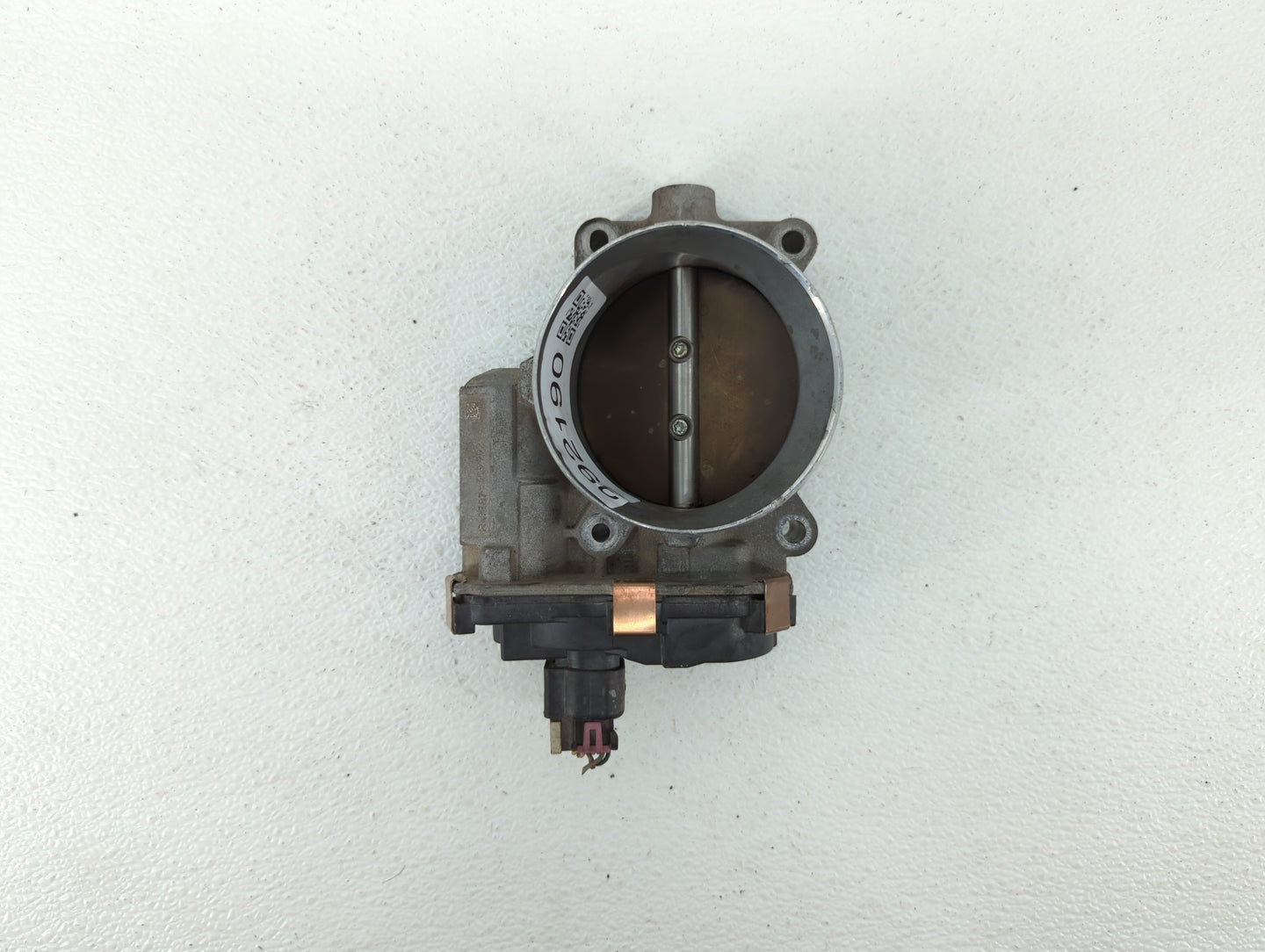 2009-2014 Chevrolet Tahoe Throttle Body P/N:RME87-3C9992 Fits Fits 2009 2010 2011 2012 2013 2014 2015 OEM Used Auto Parts - 