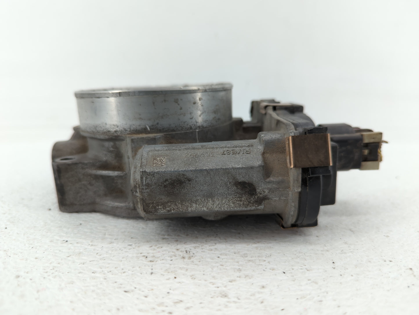 2009-2014 Chevrolet Tahoe Throttle Body P/N:RME87-3C9992 Fits Fits 2009 2010 2011 2012 2013 2014 2015 OEM Used Auto Parts - 