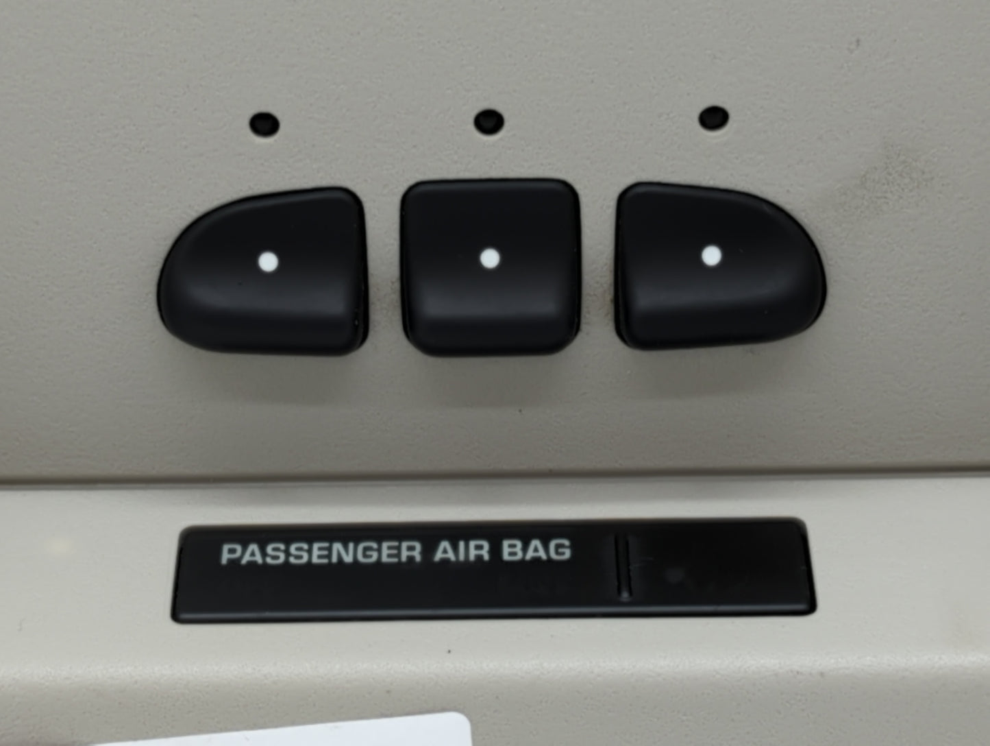 2010 Chevrolet Tahoe Overhead Roof Console - Oemusedautoparts1.com