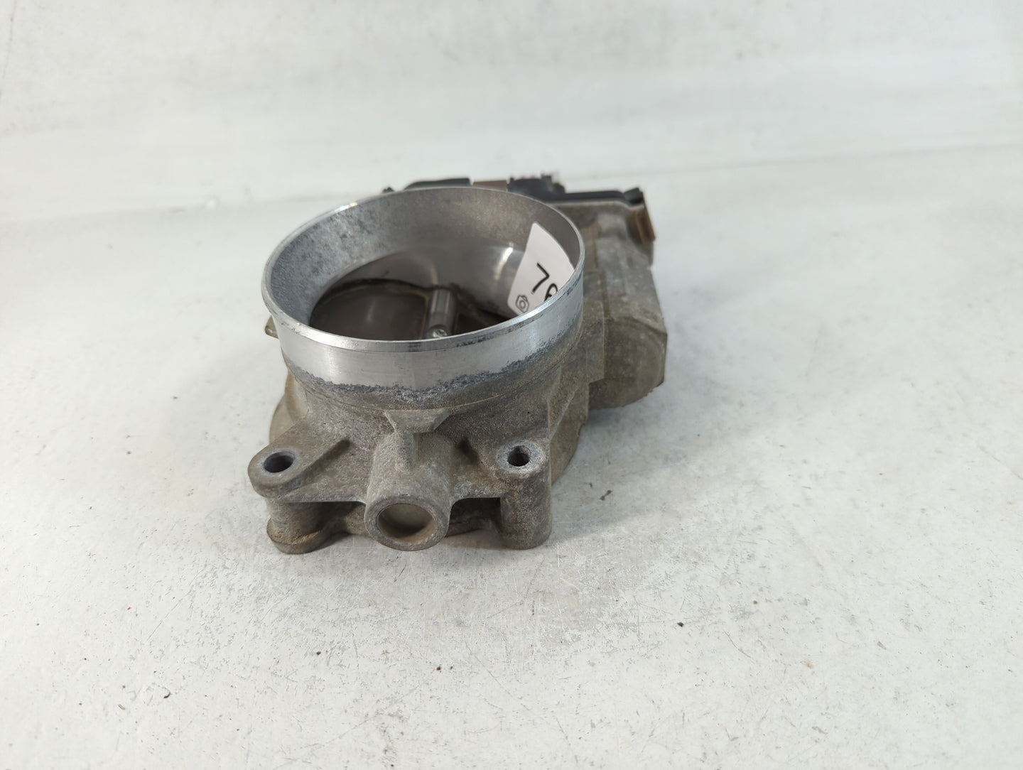 2009-2014 Chevrolet Tahoe Throttle Body P/N:RME87-36999 Fits Fits 2009 2010 2011 2012 2013 2014 2015 OEM Used Auto Parts - O