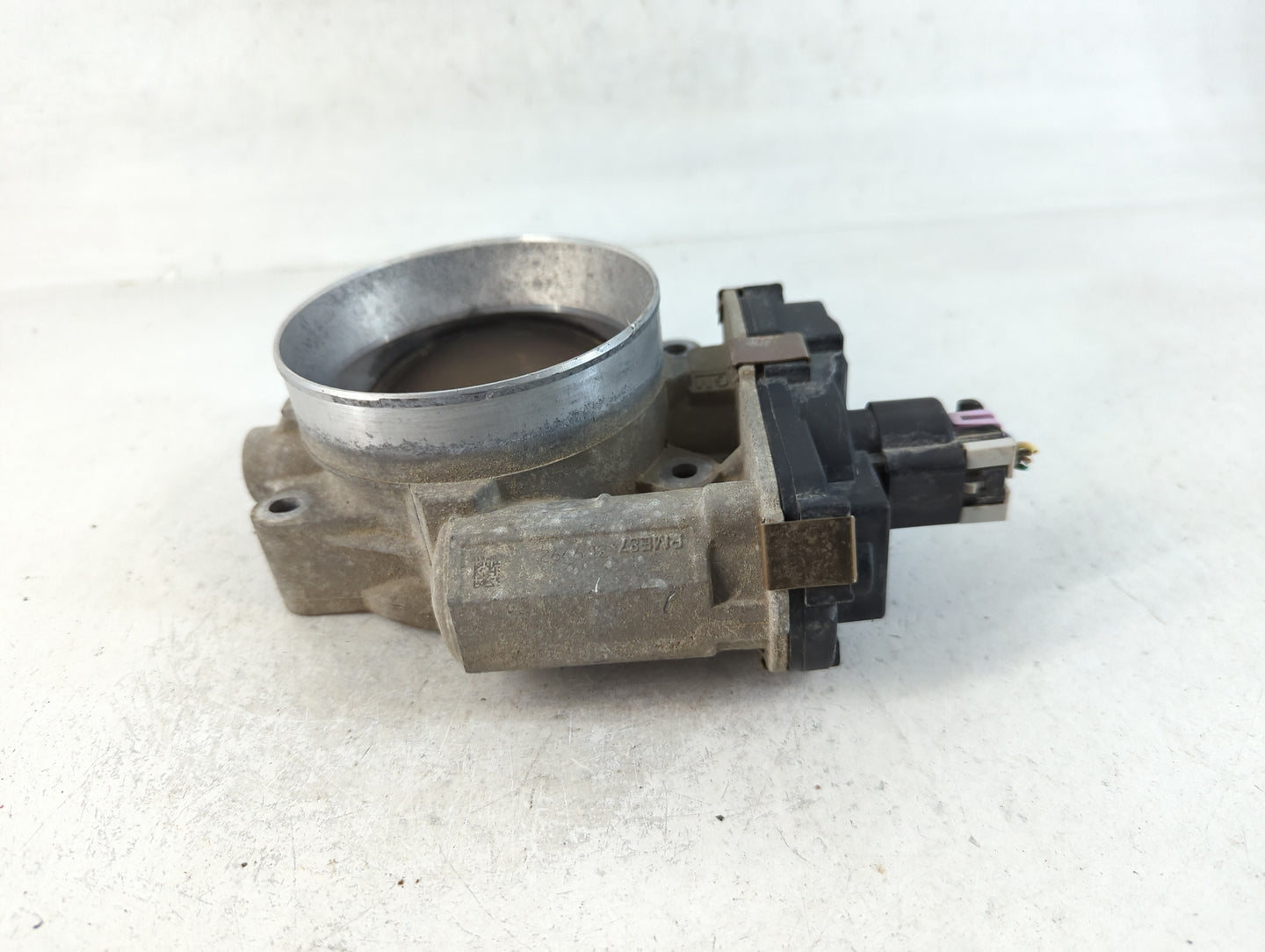 2009-2014 Chevrolet Tahoe Throttle Body P/N:RME87-36999 Fits Fits 2009 2010 2011 2012 2013 2014 2015 OEM Used Auto Parts - O