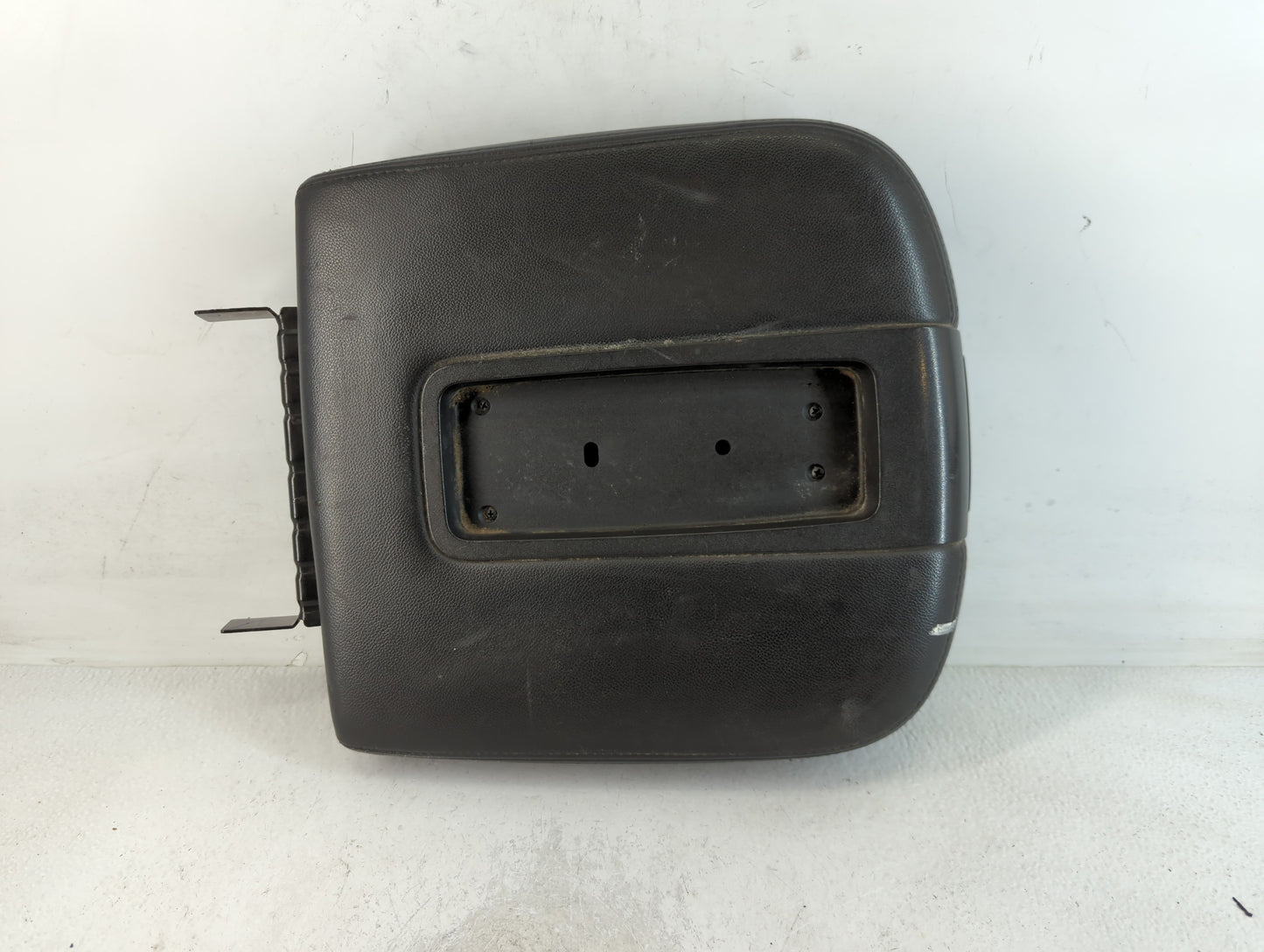 2010 Chevrolet Tahoe Center Console Armrest Cover Lid P/N:31-ABRIL-0210 Fits OEM Used Auto Parts - Oemusedautoparts1.com