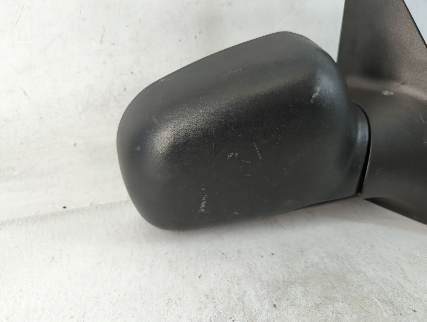 2009-2014 Chevrolet Tahoe Passenger Side View Mirror - Right Door Mirror OEM Used - Oemusedautoparts1.com