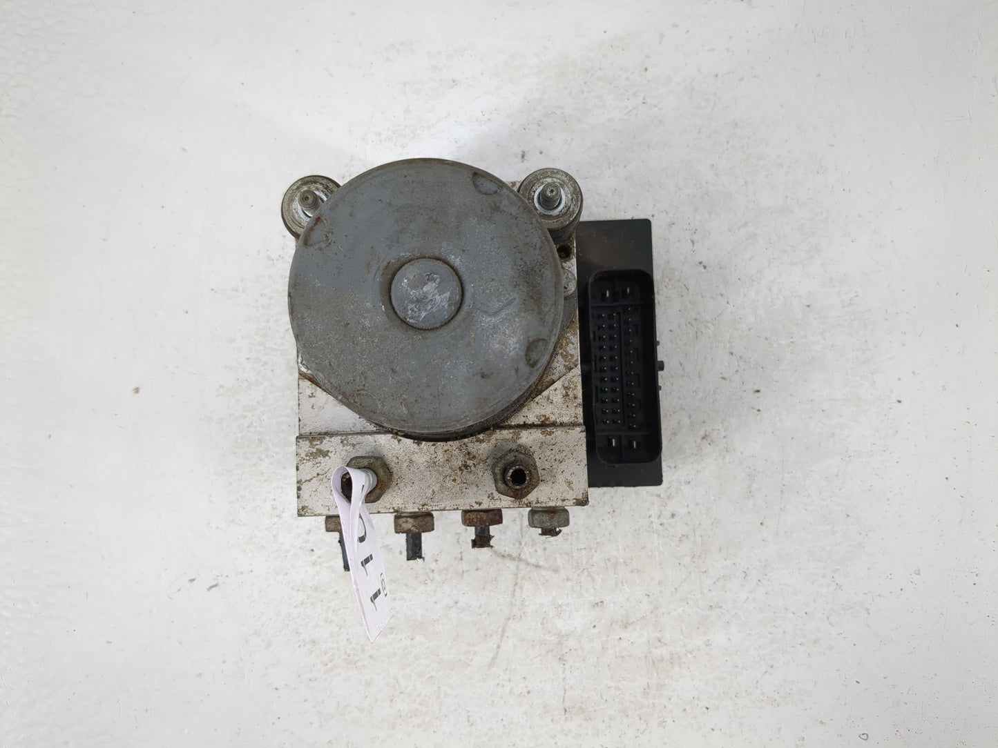 2010 Chevrolet Traverse ABS Pump Control Module Replacement P/N:100406/1/1595 Fits OEM Used Auto Parts - Oemusedautoparts1.c
