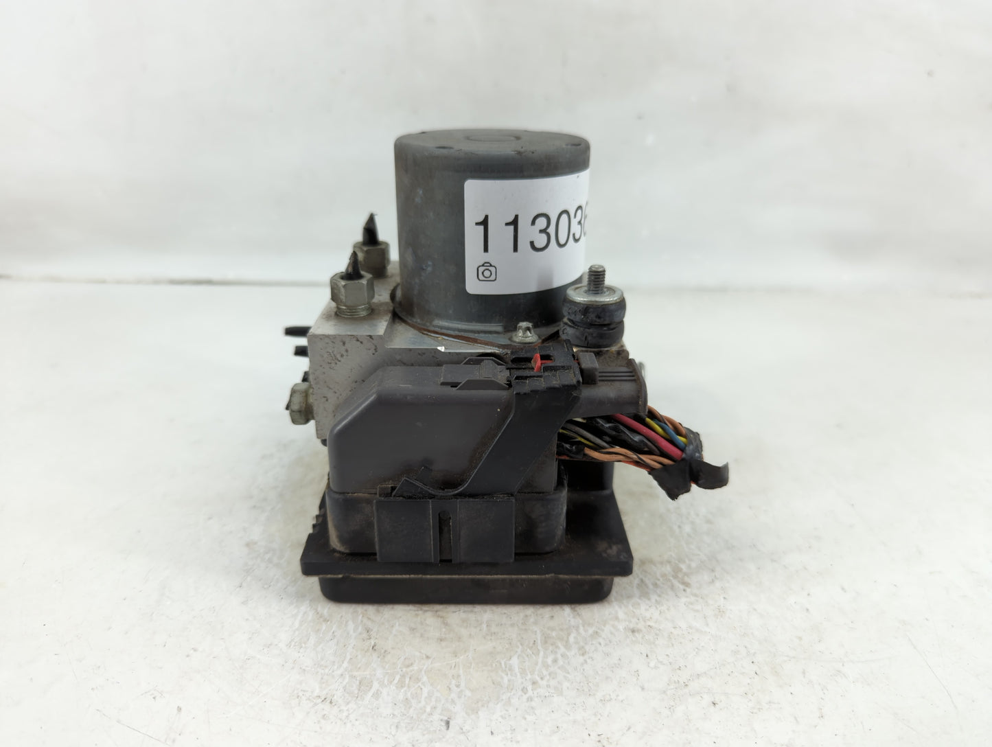2010 Chevrolet Traverse ABS Pump Control Module Replacement Fits OEM Used Auto Parts - Oemusedautoparts1.com