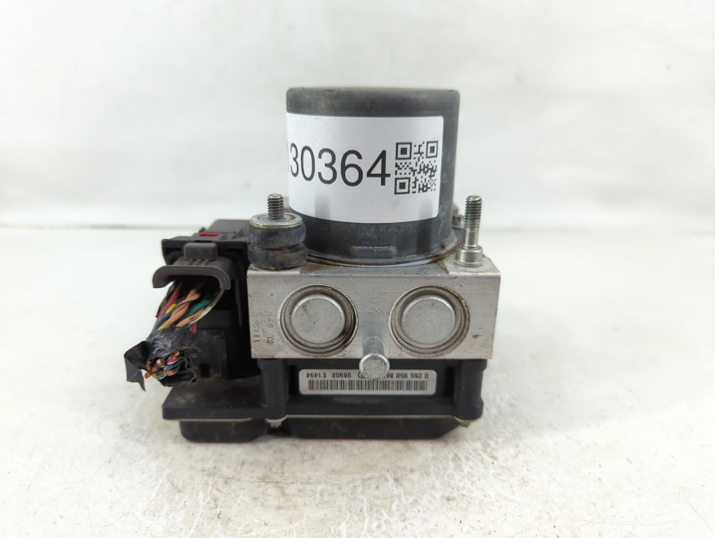 2010 Chevrolet Traverse ABS Pump Control Module Replacement Fits OEM Used Auto Parts - Oemusedautoparts1.com
