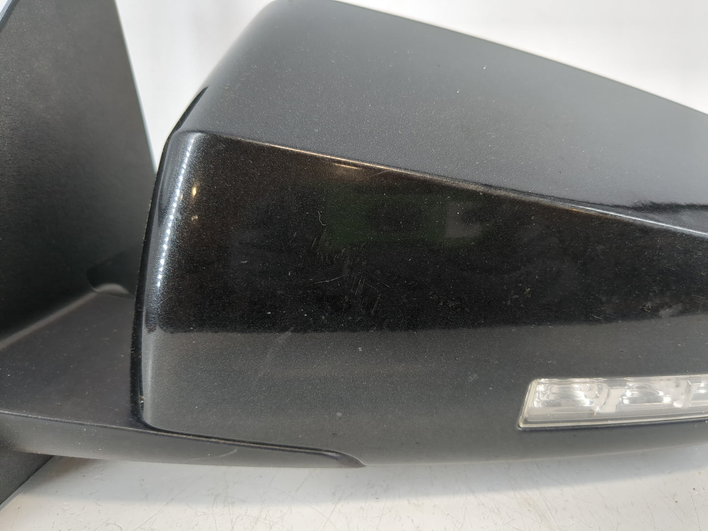 2010 Chevrolet Traverse Driver Side View Mirror - Left Door Mirror OEM Used - Oemusedautoparts1.com