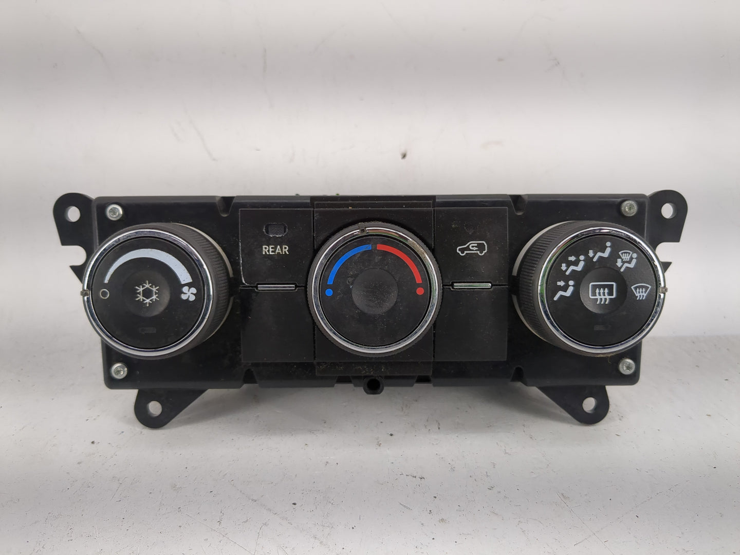 2010 Chevrolet Traverse Climate Control Module Temperature AC/Heater Replacement P/N:20917130 Fits OEM Used Auto Parts - Oem