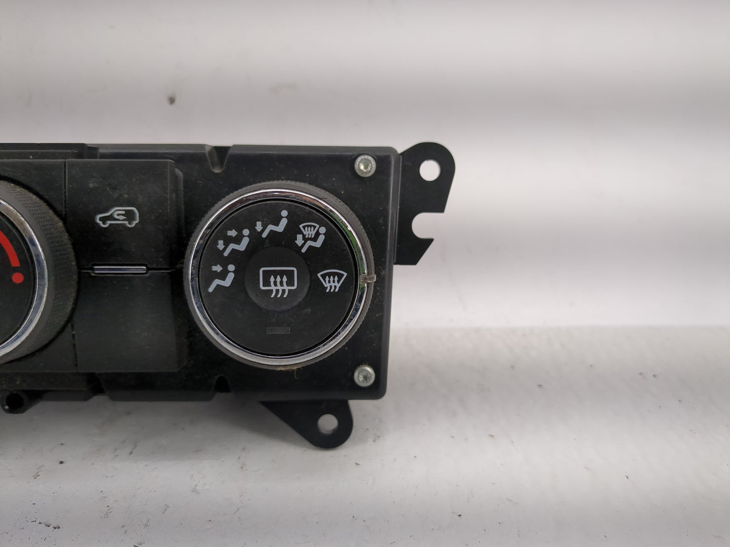 2010 Chevrolet Traverse Climate Control Module Temperature AC/Heater Replacement P/N:20917130 Fits OEM Used Auto Parts - Oem