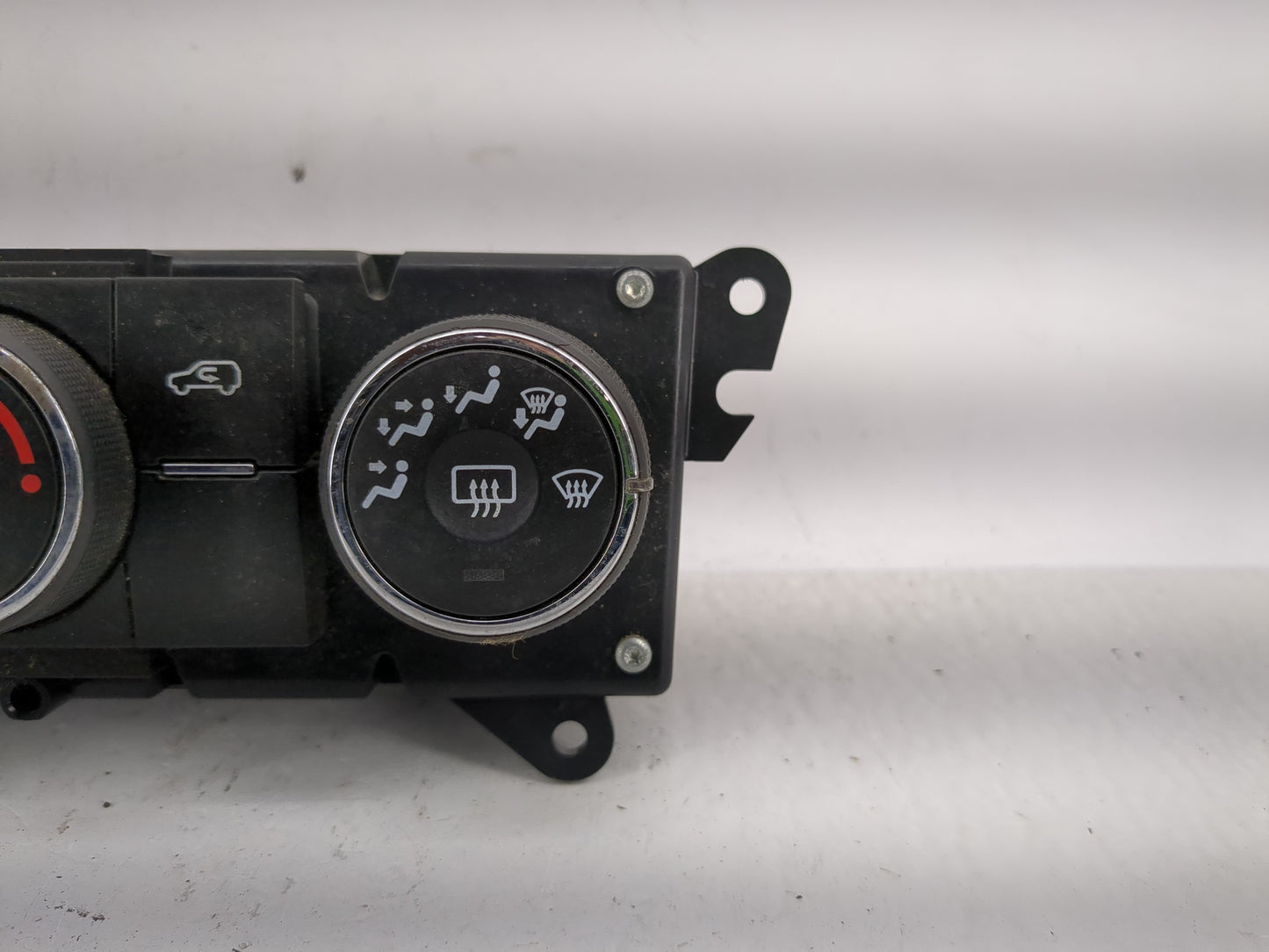 2010 Chevrolet Traverse Climate Control Module Temperature AC/Heater Replacement P/N:20917130 Fits OEM Used Auto Parts - Oem