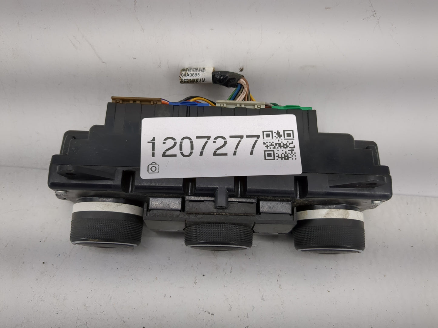 2010 Chevrolet Traverse Climate Control Module Temperature AC/Heater Replacement P/N:20917130 Fits OEM Used Auto Parts - Oem